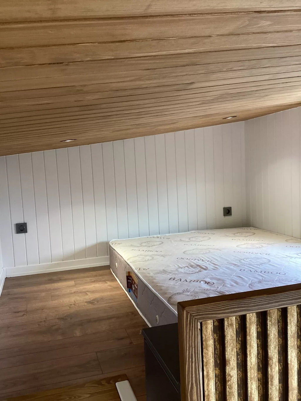 Tiny House KOSOVA 8m Doppel-Loft – 29,5m² – inkl. Lieferung DE – TÜV – Familien