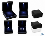 LED Schmuckbox Schwarz 10x8x4cm Samt Etui Ring Ohrringe Halskette Armband