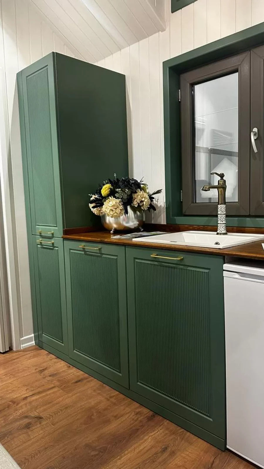 Tiny House VENEDIK 8m 20m² – Wohnwagen – kein Baugenehmigung – TÜV – Veranda