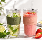ASERON Geripptes Trinkglas 600ml Set mit Deckel & Glasstrohhalm – Smoothie Eiska
