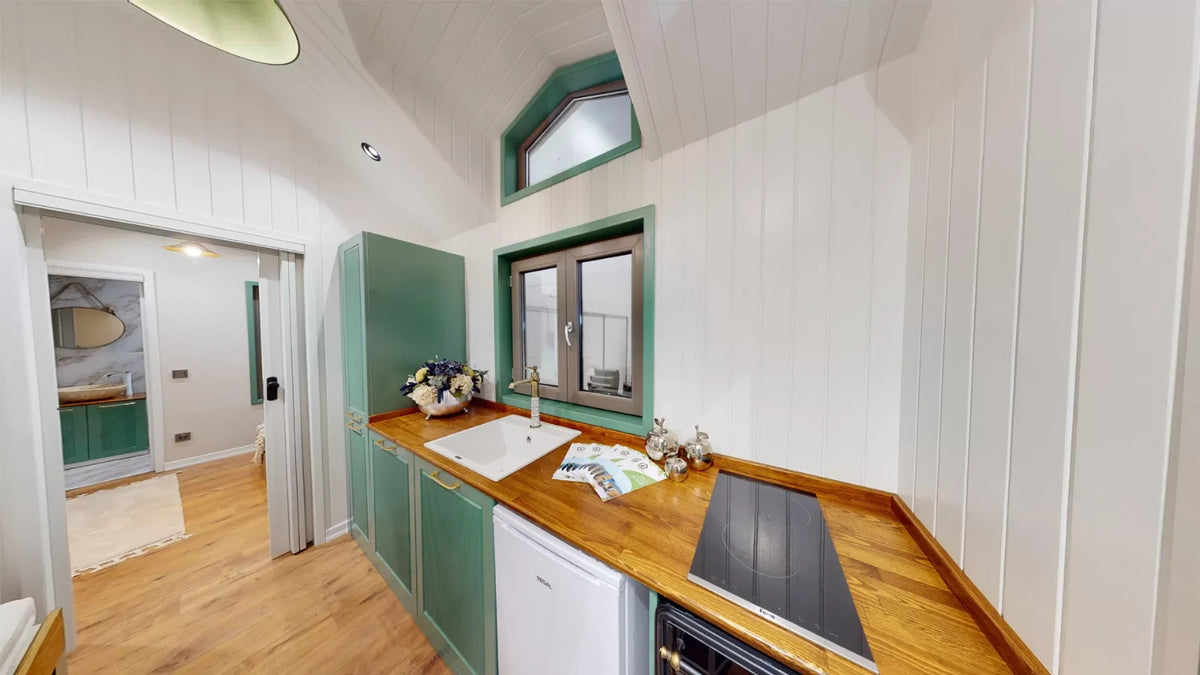 Tiny House VENEDIK 8m 20m² – Wohnwagen – kein Baugenehmigung – TÜV – Veranda