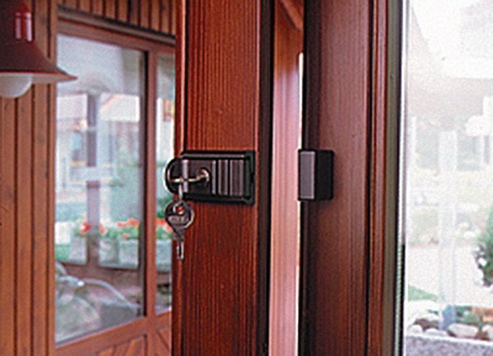 Burg-Wächter Tür- und Fenstersicherung, Abschließbar, 2 Schlüssel, Beidseitig verwendbar, Komfort-Riegel RZ 60 B SB, Braun