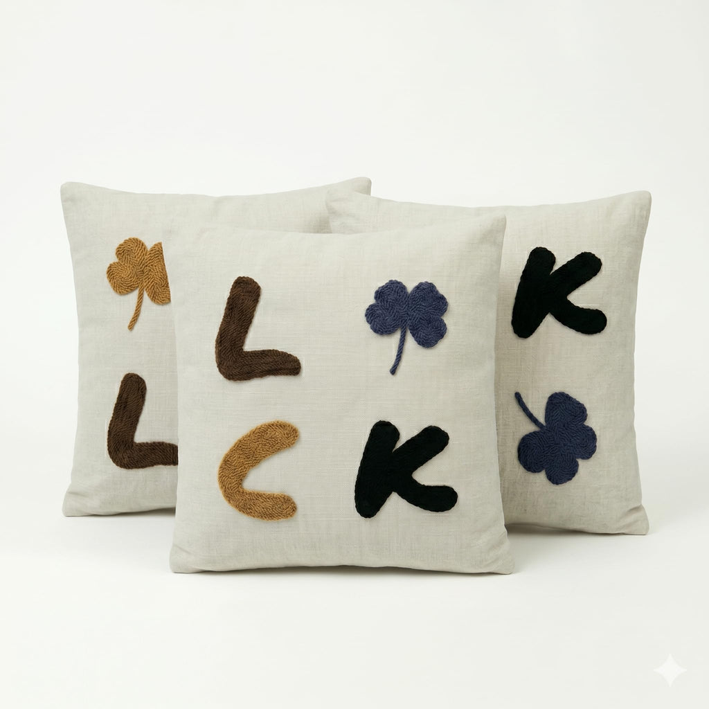 ASERON Kissenbezug 43x43 cm Set – Punch Needle Stickerei Buchstaben & Kleeblatt, Boho Deko, Weich, Waschbar, Sofa Kissenhülle Beige, Ohne Füllung